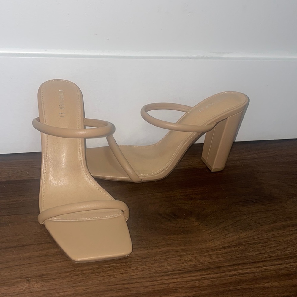 Forever 21 heels size 10